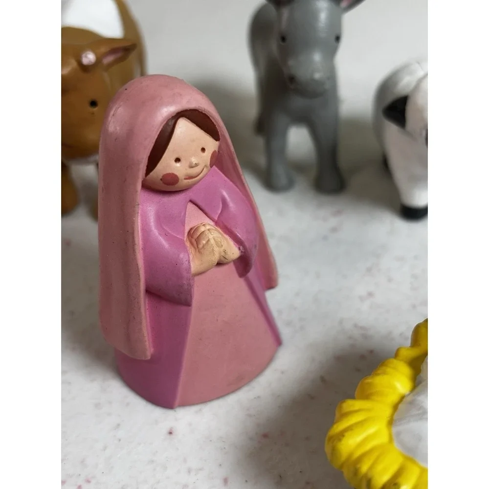 Vintage 1993 Avon Child's My First Christmas Story Nativity‎ 9 PC Set Complete